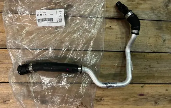 BMW 5 F10 F11 Coolant pipe/hose 11537827842 7827842