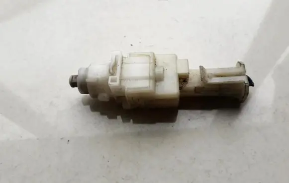 Brake pedal sensor switch