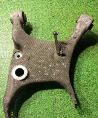 BMW M5 Rear upper control arm/wishbone 6755990