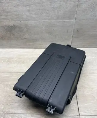Volkswagen Golf Plus Battery box tray cover/lid 3C0915443A