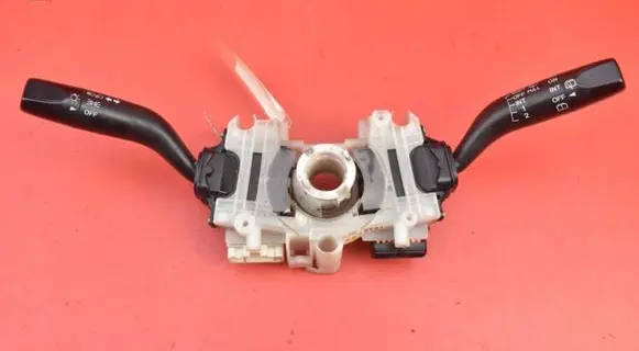 Mazda Premacy Other switches/knobs/shifts 17B366
