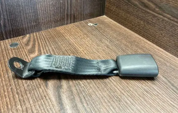 Alfa Romeo 166 Rear seatbelt buckle 56038A