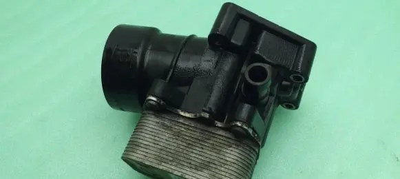 Volkswagen Sharan Engine oil radiator 03L117021C