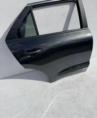KIA Niro Rear door 