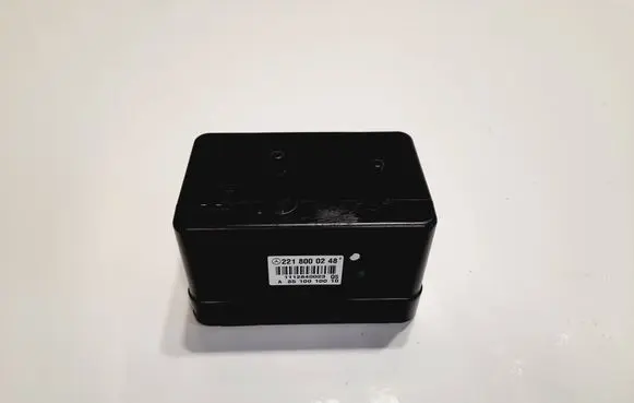 Mercedes-Benz S W221 Central locking vacuum pump 