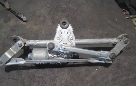 Volkswagen Up Front wiper linkage and motor 1S1955023D 20150417 3397021855