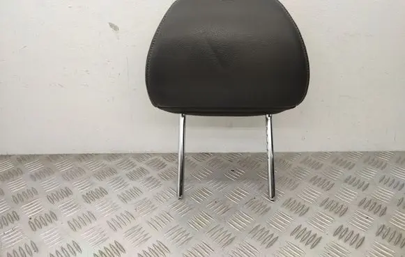 Honda CR-V Front seat headrest 