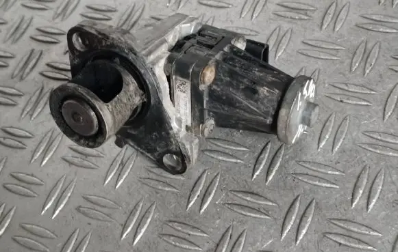 Nissan Qashqai EGR valve H8200129863
