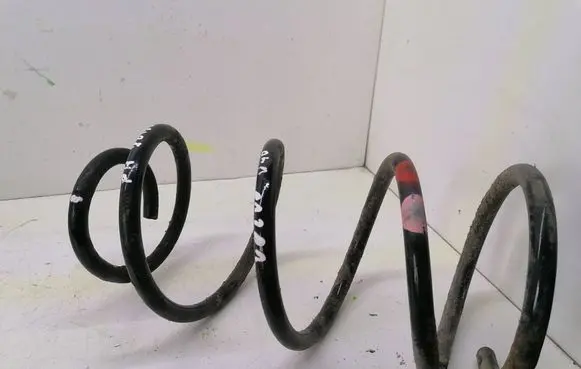 Volvo V40 Front coil spring 