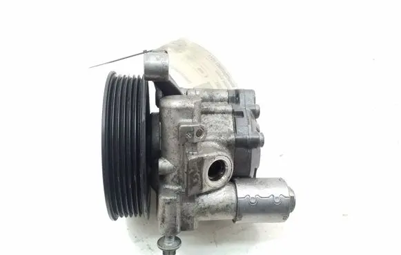 Mercedes-Benz C W204 Power steering pump A0064661501