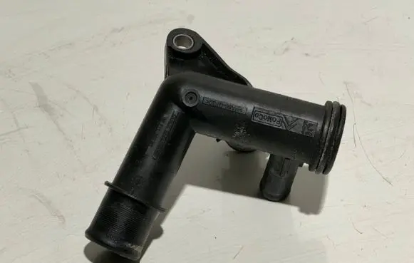 Citroen C4 I Picasso Engine coolant pipe/hose 9684589080