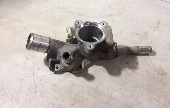 Mazda CX-5 Thermostat housing P501