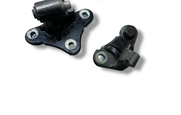 Mercedes-Benz ML W164 Front door upper hinge 