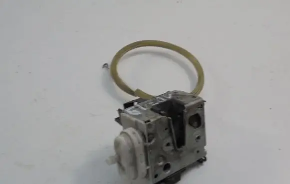 Audi A4 S4 B5 8D Front door lock