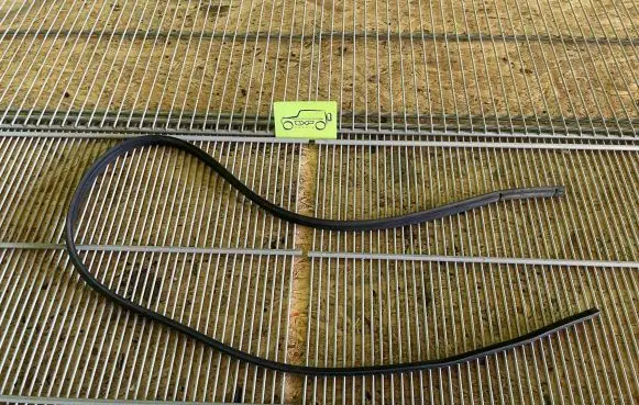 Mercedes-Benz G W461 W463 1st Gen Trunk rubber seal (body) A4638890898 4638890898