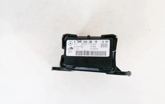 Mercedes-Benz S W221 ESP acceleration yaw rate sensor a0045423918 10.1701-0382.3