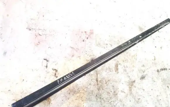 Honda Civic Front door trim (molding) 