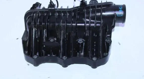 Ford Focus Intake manifold CM5G9424EB
