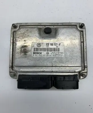 Skoda Fabia Mk1 (6Y) Engine control unit/module 038906019AF 0281010289