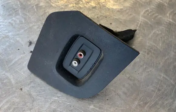 Renault Master III AUX in-socket connector 280230005R