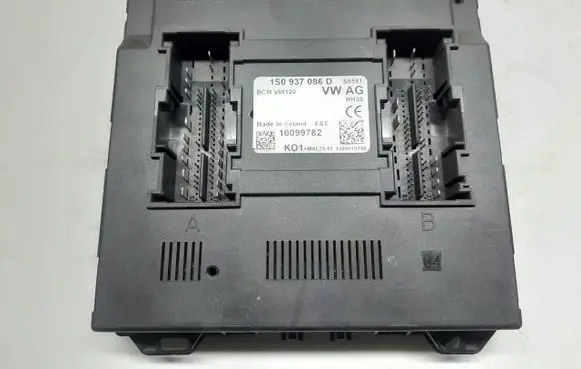 Volkswagen Up Comfort/convenience module 1S0937086D