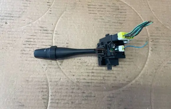 Nissan Almera Tino Wiper control stalk 257SA54394781E