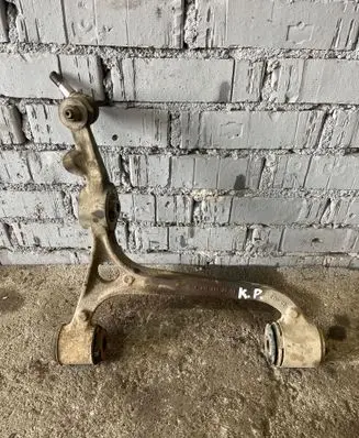Front lower control arm/wishbone
