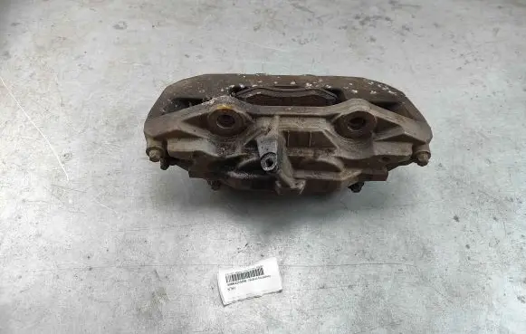 Mercedes-Benz GLC X253 C253 Front brake caliper A0004210100