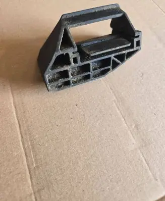 BMW 7 E65 E66 Radiator mount bracket 7508017