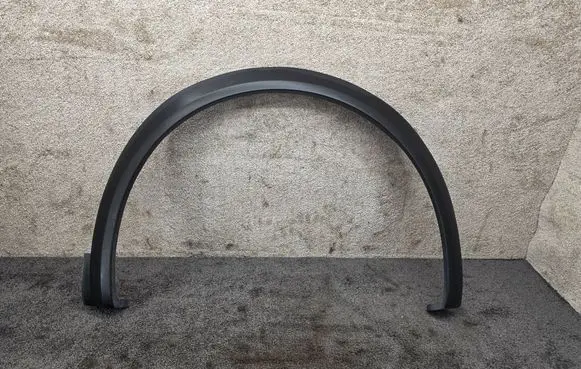 Renault Captur II Front arch trim 638127184R 71028