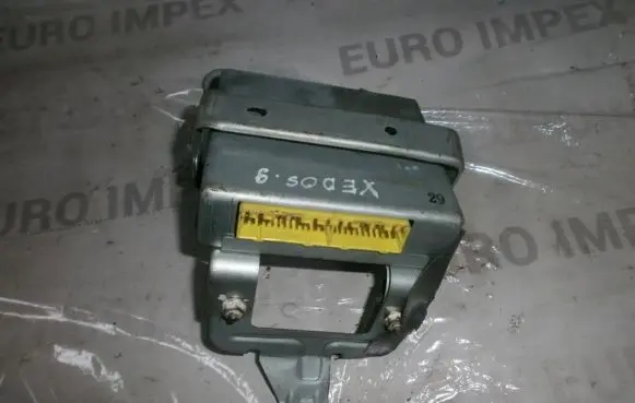 Mazda 626 Engine control unit/module fp0118881e E2T03774M