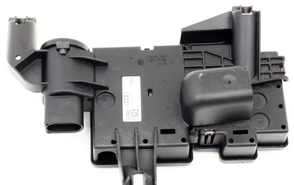 Volkswagen Touareg III Positive cable (battery) 4M0941823A LC9X