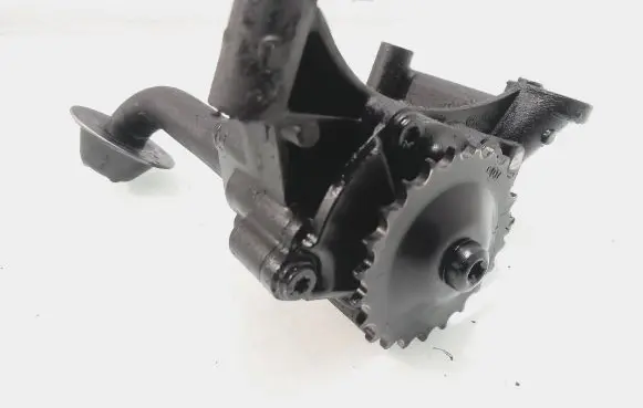 Volkswagen Touran I Oil pump 03g115105 038115121a