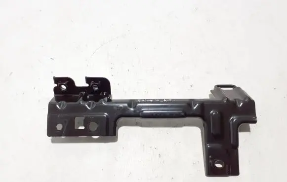 Nissan Pulsar Front passenger seat console base 883923ZL0B