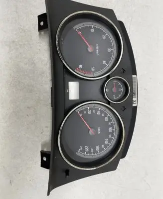Opel Zafira B Speedometer (instrument cluster) 13225988
