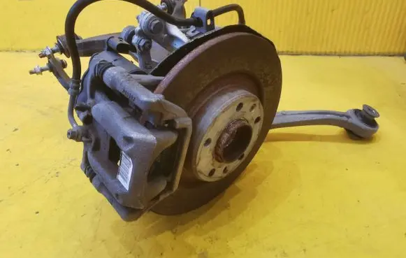 Citroen DS7 Crossback Rear wheel hub spindle/knuckle 9817536910