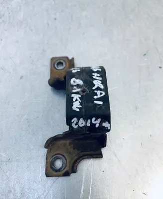 Nissan Qashqai Engine mount bracket