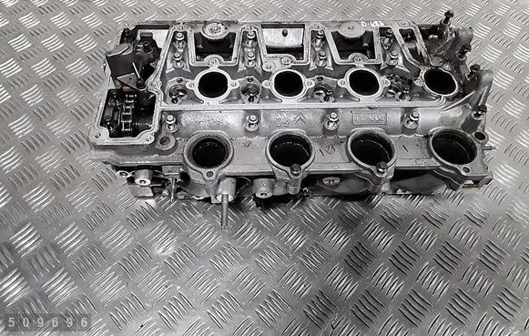 Ford Kuga I Engine head 9688418110 9682446510
