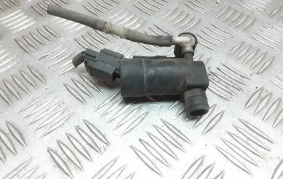 Volvo XC70 Windscreen/windshield washer pump 1S7117K624FE