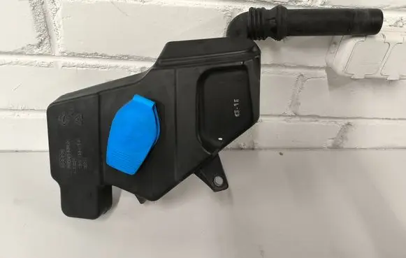 Audi A6 S6 C7 4G Windshield washer fluid reservoir/tank 4G1955462