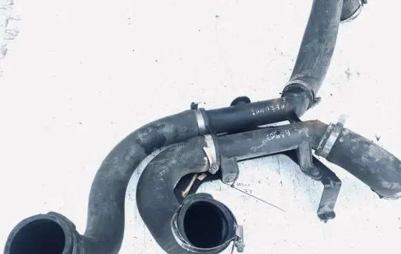 Intercooler hose/pipe