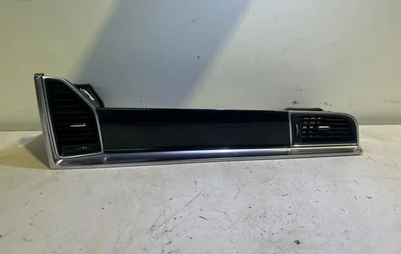 Porsche Macan (95B) Dashboard glove box trim 95B857226M D1003485 20032015