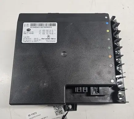 Mercedes-Benz S W221 Fuse module A2215400401