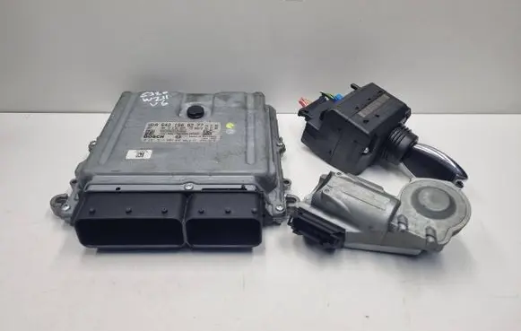 Mercedes-Benz CLS C219 Engine ECU kit and lock set A6421508277 6421508277 0281014004