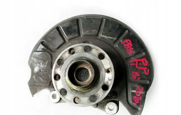 Volkswagen PASSAT B7 Front wheel hub spindle knuckle