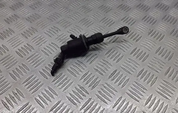 Renault Clio III Clutch slave cylinder 8200523798