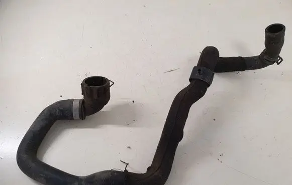 Audi A8 S8 D4 4H Engine coolant pipe/hose