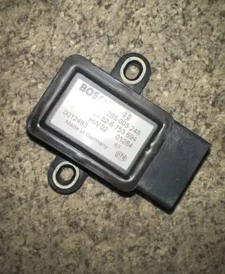 BMW 5 E39 ESP acceleration yaw rate sensor 34526753694 0265005248 0012483