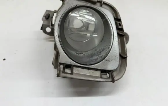 Toyota Prius (XW30) Front fog light trim/grill 8148247020