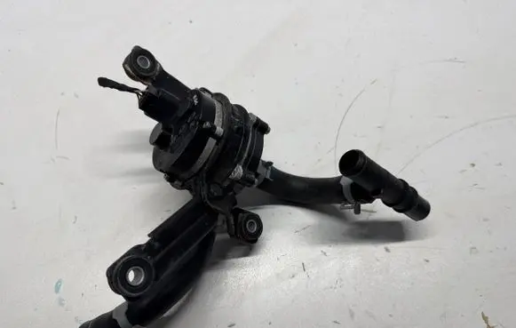 Hyundai Kona I Water pump 369100E650